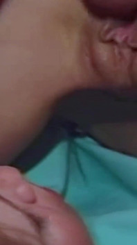 娇小聪明的屁股 第1部分：玛丽娜和谢丽尔