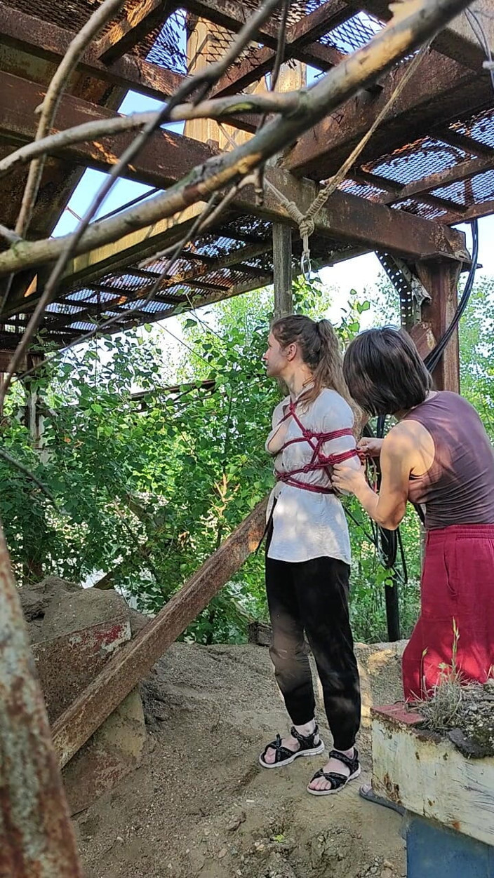 FenekManul: Shibari Princess Goes Outside