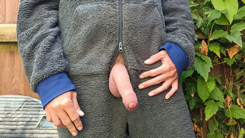 Rockardglans: Velký nesestříhaný penis Edging a Cumming, Venkovní Onesie Wank pro...