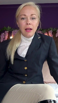 Sniff My Breeches - a Noble Deal with Stepsis
