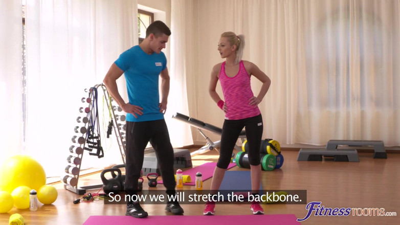 Fitness Rooms: Phòng tập thể dục - Katy Rose là một huấn luyện...