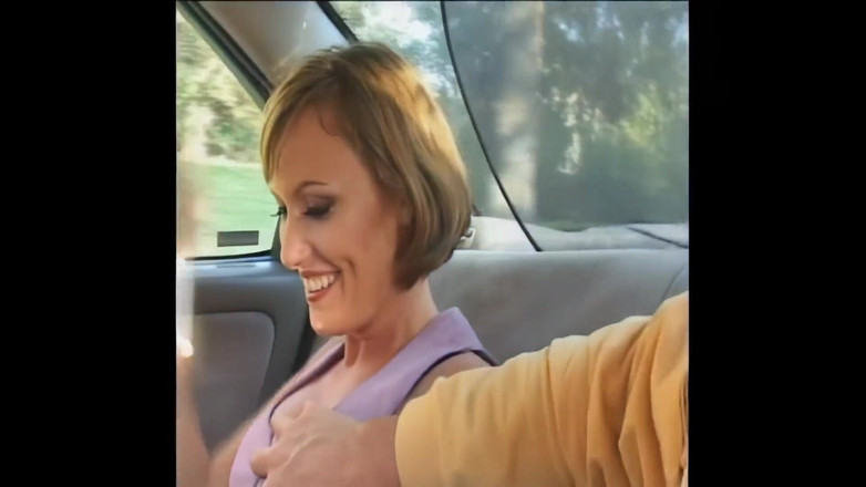 Milf in Love: Neznámá MILF děvka