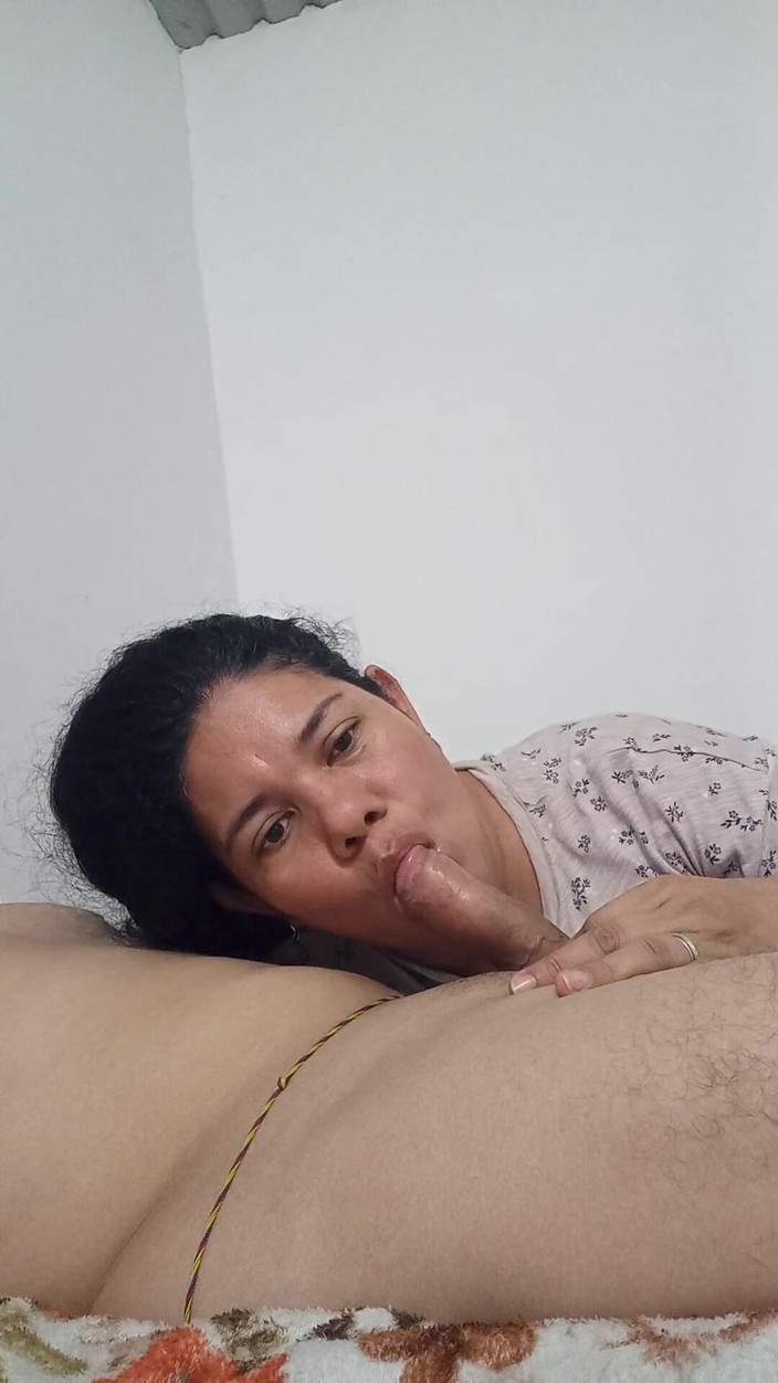 Valkyrieandluigy: Manželka saje ptáka ve stylu škádlení