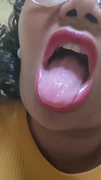 Non-stop-orgasmen in der bürodusche meines chefs und er beobachtet, wie ich in strumpfhosen squirte