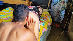 Cintialove: 我喜欢在农村看到你的泰米尔处女，我吮吸你，你最后在xvideo上被性交。