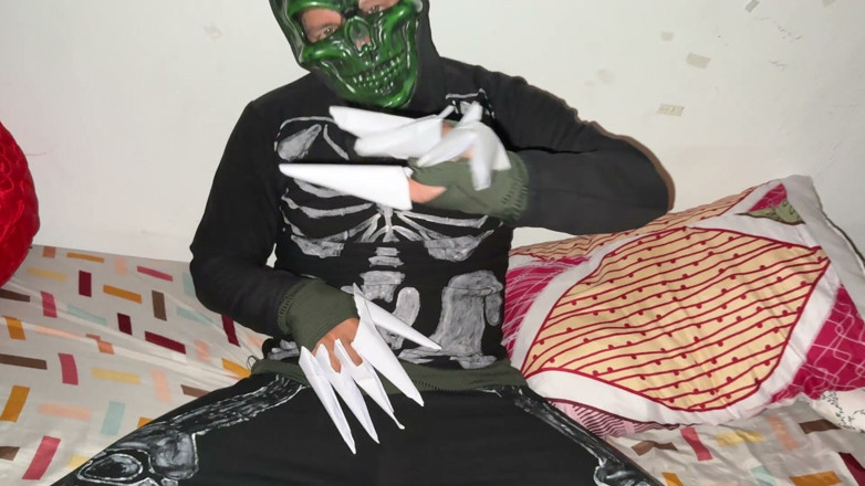 NEGRITA SEXY: A Very Effective Costume for a Friend Dressed as a...