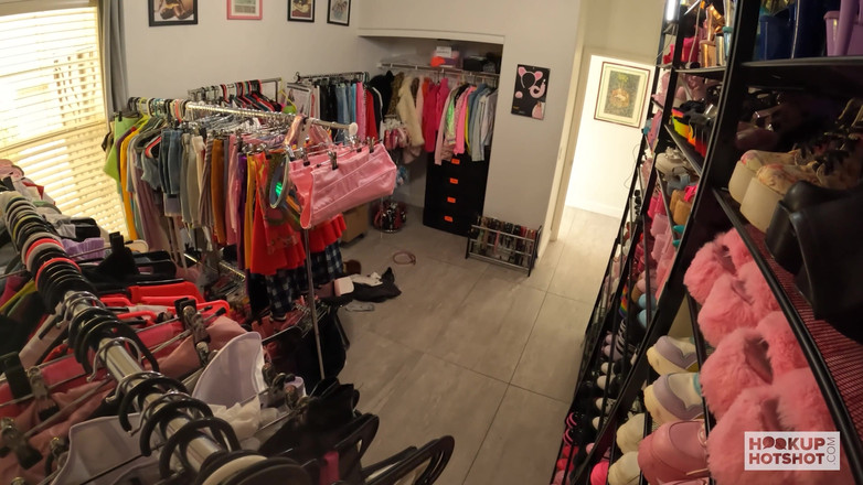 HookUp HotShot-BTS: मस्त रंडी juniper Ren nade अश्लील द्वारा चुदाई करने की भीख मांगती है!