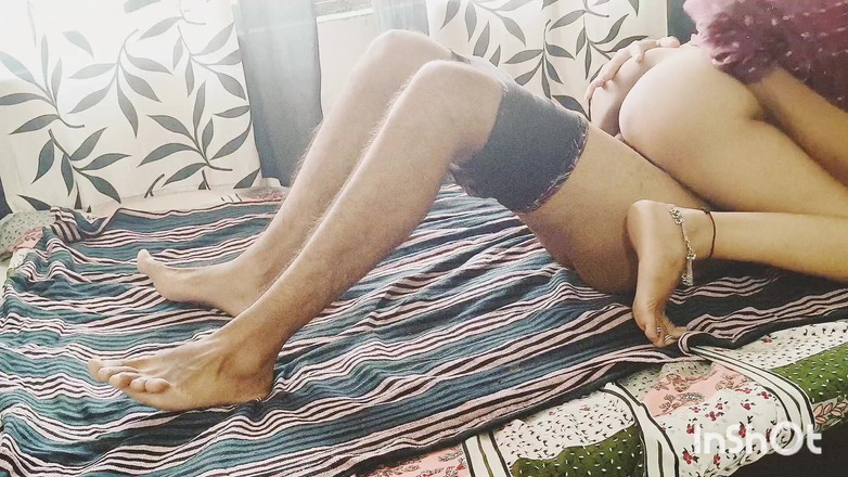 Desishycouple: Video seks istri teman. Bagian 3.