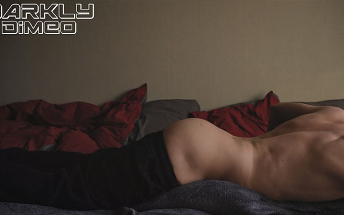 DarklyDimeo: Sabah rutini. Vokal baba yüksek sesle inliyor ve götünü nasıl...