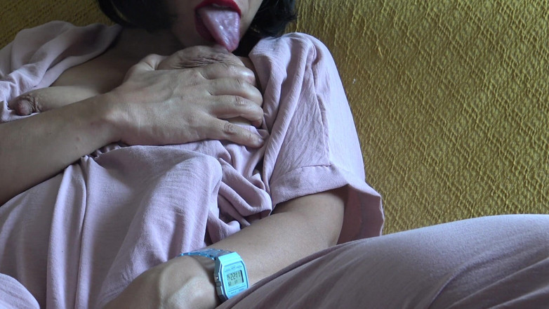 Stepmom Susan: 法国继母屁股乱搞你的菊花