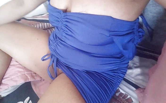 PATY PATY: Stepdaughter Does a Squirting!! Sticking His Fingers in Her Open...