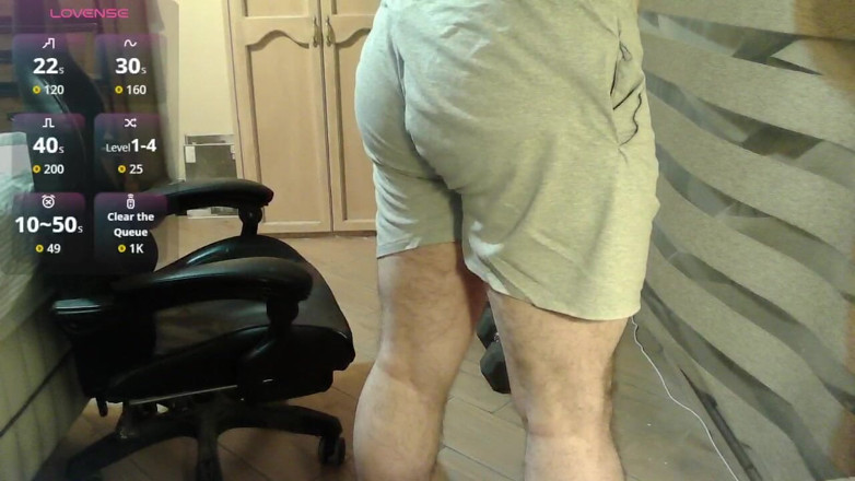 Himbo_Fox: Cam jock teasing and squatting