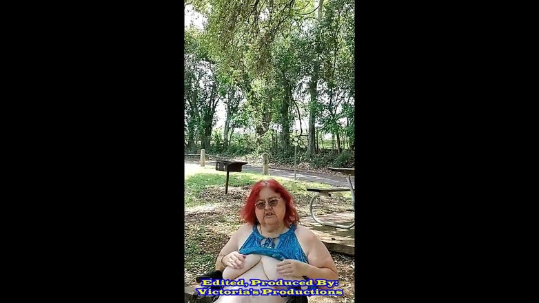 BBW nurse Vicki adventures with friends: Весняна прогулянка та миготлива пригода!