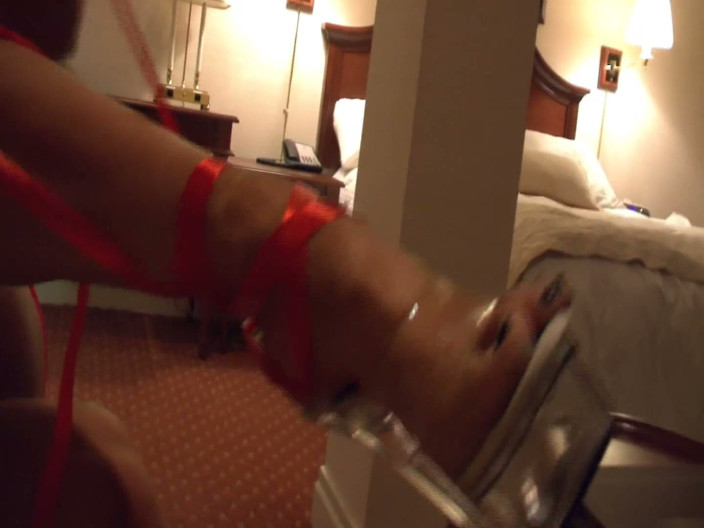 Lisa Cross: Muscle Worship Session in Nyc Penthouse Suite
