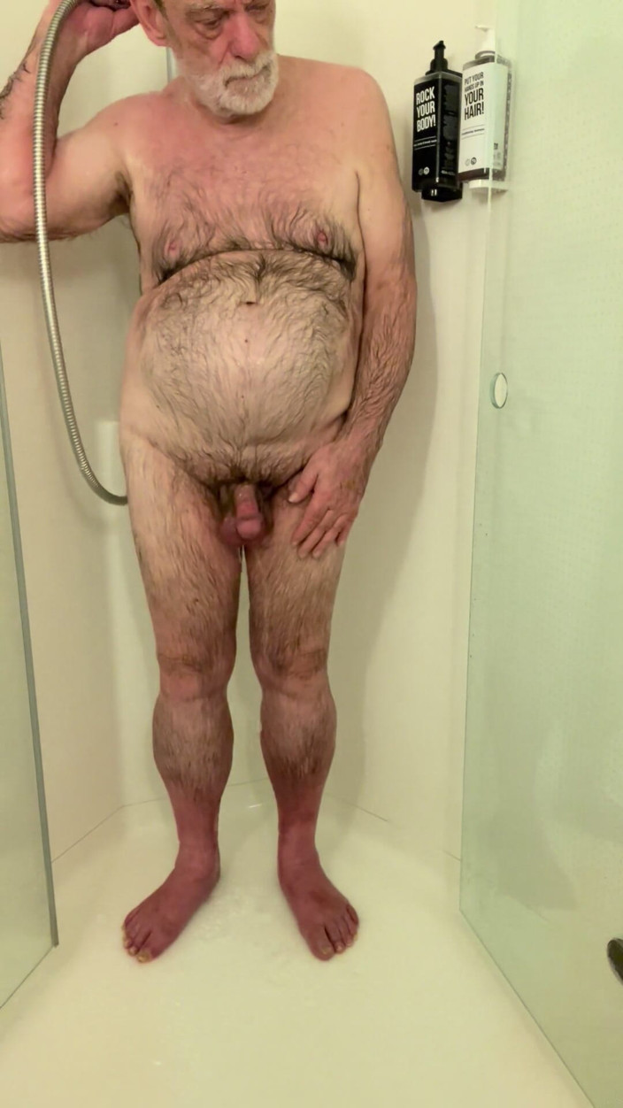 Coach Karl dude lodge: Coach Karl Fall Shower Time 2 7219