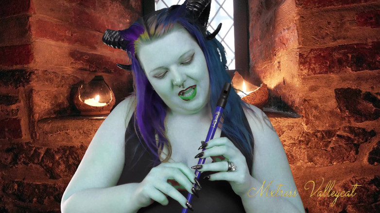Mxtress Valleycat: Demon bard makes you their worshipper