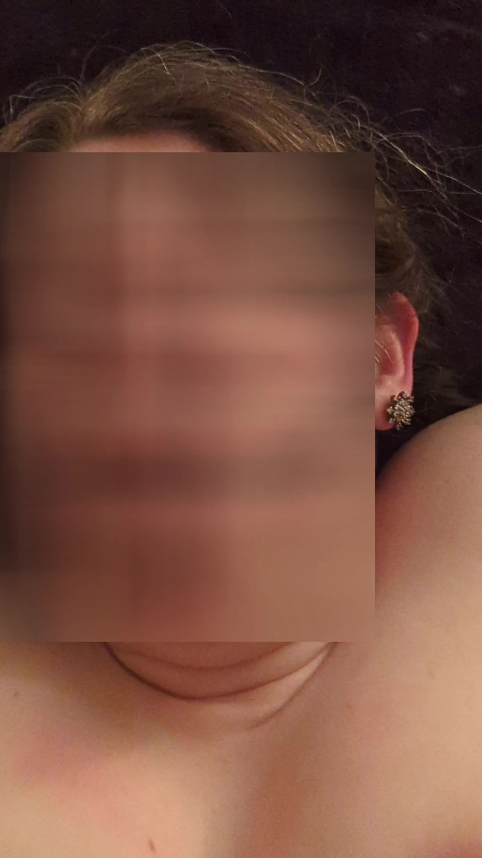 Lust2Luv: Echte freundin fickt pOV sperma auf titten nach einem harten...