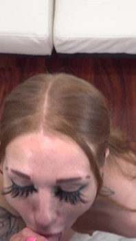 Pishoer heeft papa nodig om haar te neuken