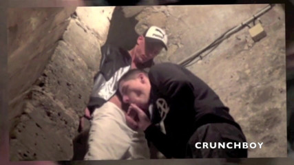Sneaker gay: Fabien fucked by Arab with sneakers domination