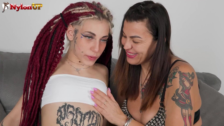 FootFetish Girls With Sex Toys and Nylons: Piss Play with Two Freaky Ladies