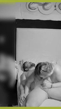 Puchis - Creampie Anal Llena El Culo De Mia