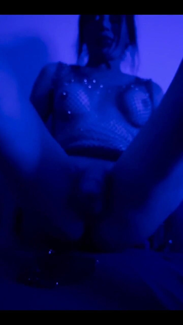 Busty Beauty (Ts Demetello)