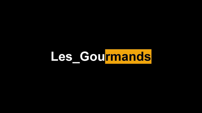 Les Gourmands: Milf pieści swoją przebitą łechtaczkę