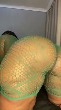 Bbw noire, strip-tease et masturbation multiple