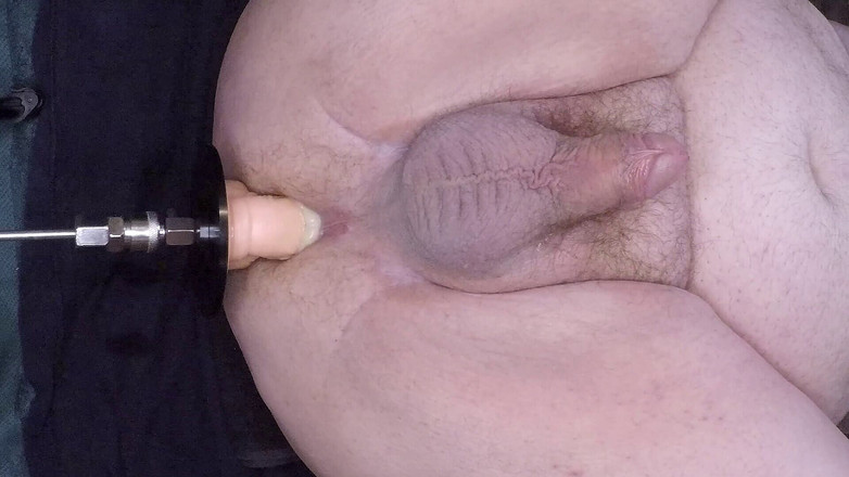 Curious Jay: 私の穴が私の機械に叩かれてから22分