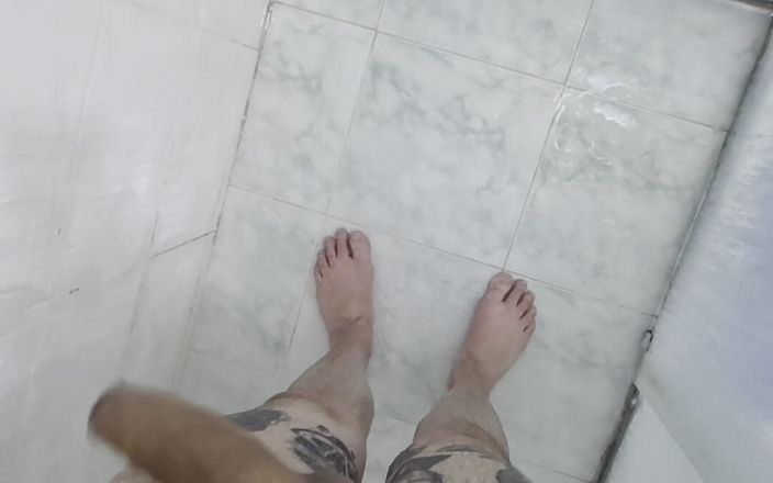 Lkdick8: बहुत ही हॉट शॉवर