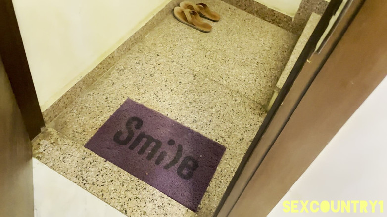 UnitedCourse31: Când eram singur acasă, vecina mea Bhabhi a venit la...