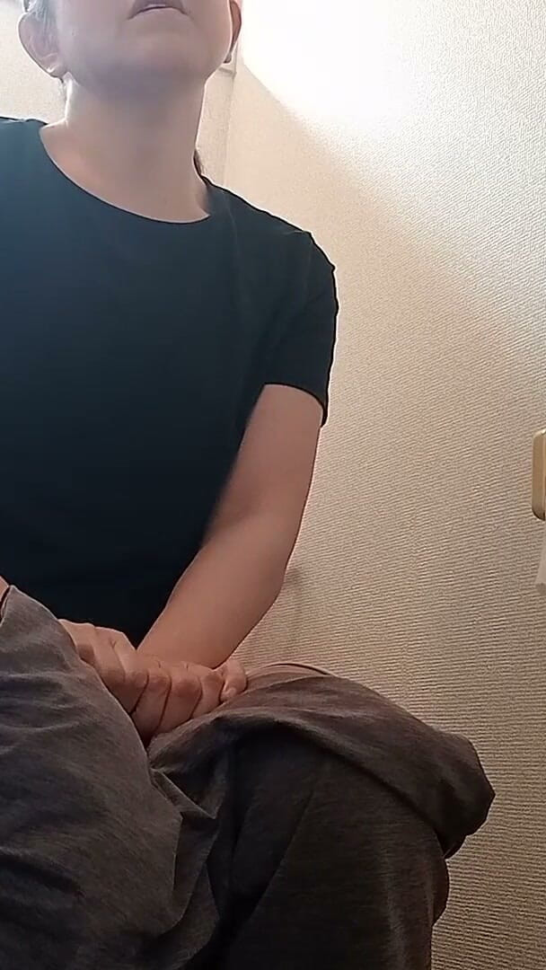 Mayumi Kanzaki: Toilet Camera
