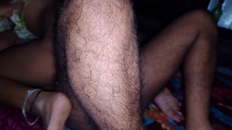 Priya Sena: 18-jähriges indisches mädchen