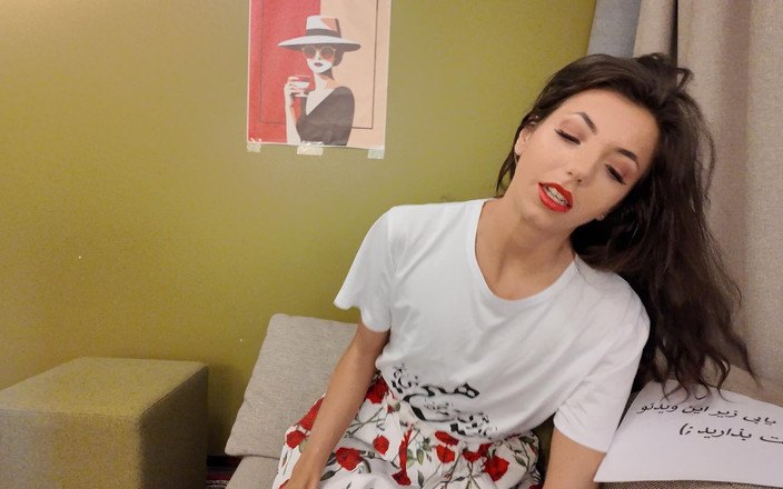 Amateur Homemade Porn: Memek sempit adik tiri persia 18 tahun dientot sama abang tirinya...