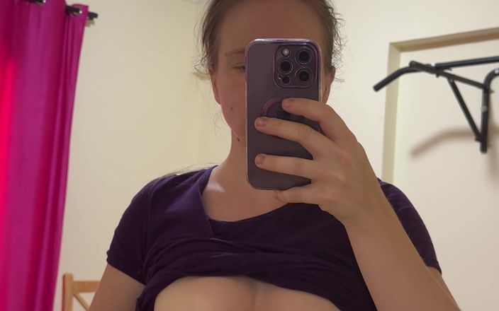 SweetLucy96: Enlève mes vêtements