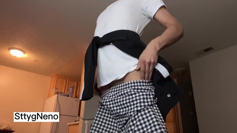 Xooshua (xblue18): मेरे सौतेले पापा पार्टी के बाद सुबह तक मुझे जोरदार चोदने से पहले मुझे नग्न देखना चाहते हैं