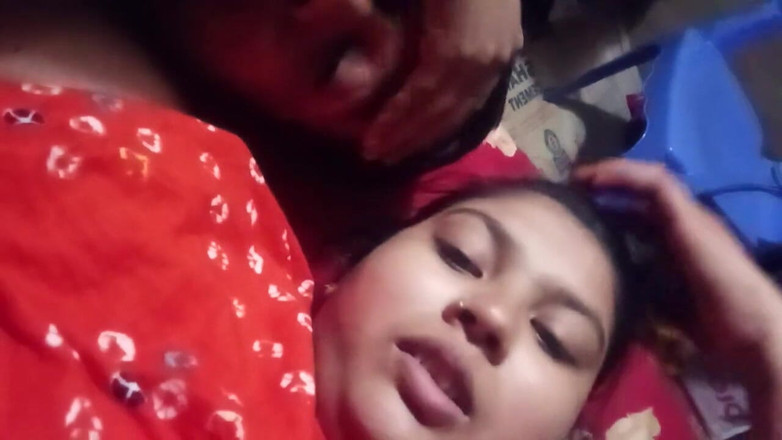 Desivideo: Bangladeshi linda namorada