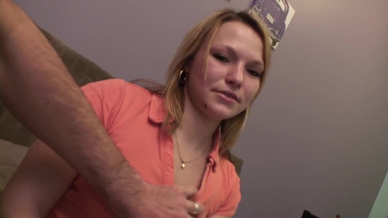 German amateur - 100% German hardcore videos: O gagică sexy este futută de un tip norocos