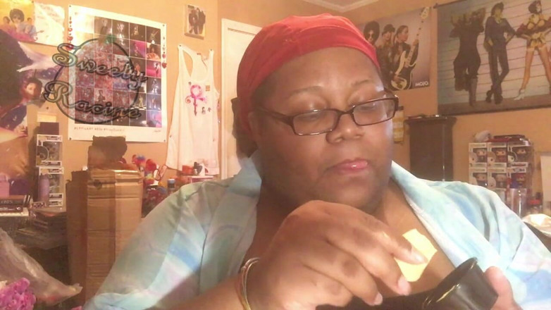 Sweety Racine: SSBBW Eats a Snack