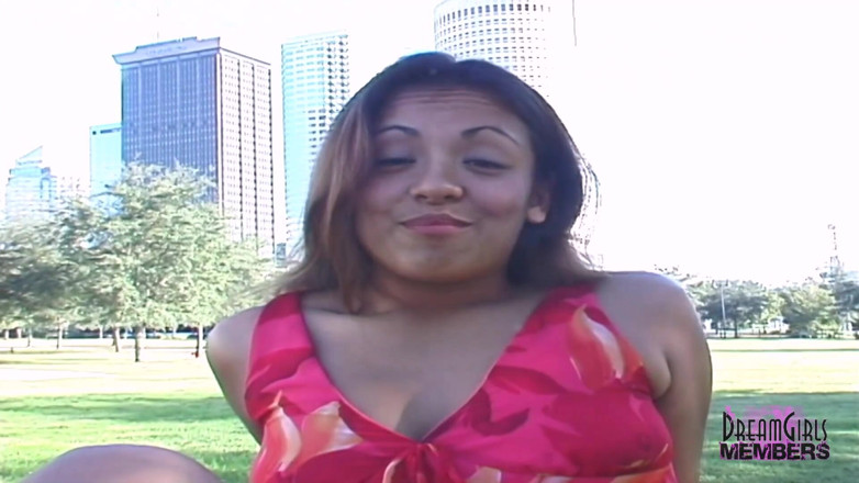 Dream Girls: Hot Latina flashes in Tampa