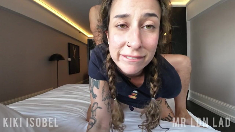 Kiki Isobel: 在比利时的假期变成了寻欢洞和啪