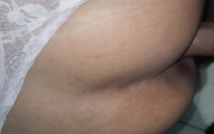 anal_queen_amateur: L’ami du mari encule sa femme et trompe son cocu