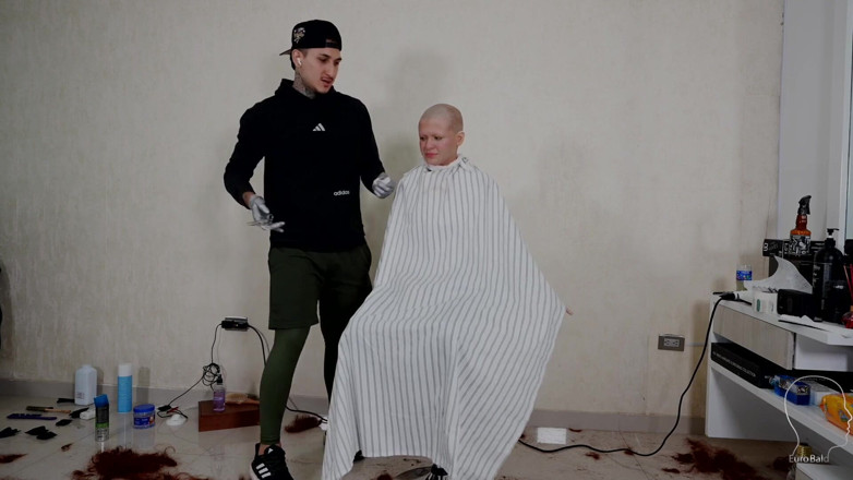 Euro Bald: 스 칼 렛