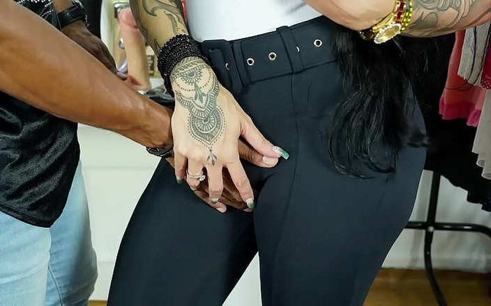 Amopornobr: Người bán sexshop tốt nhất trong khu phố