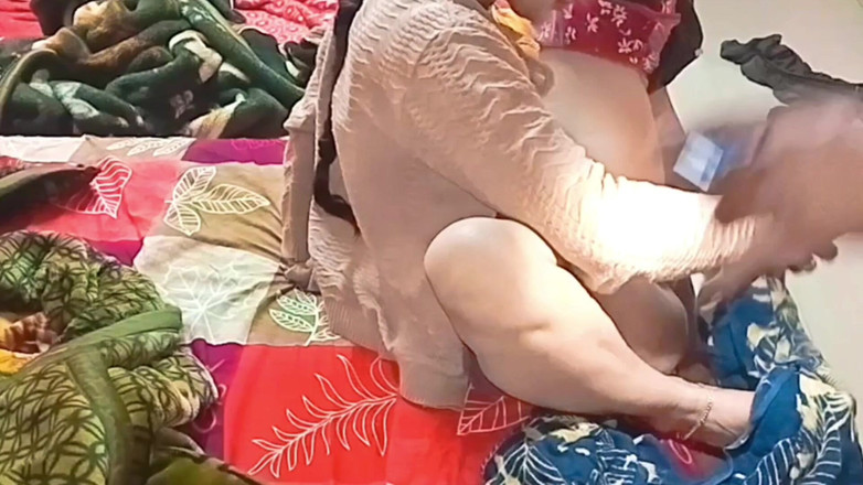 Janvi bhabhi 69: Chị kế dễ thương của tôi có âm hộ khít khao,...