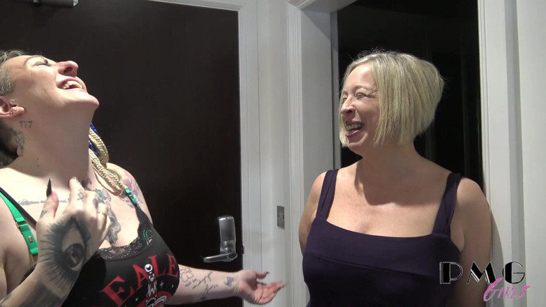 Jay Playhard: Jay Playhard - Ciri Berganda bertiga MILF Inggeris