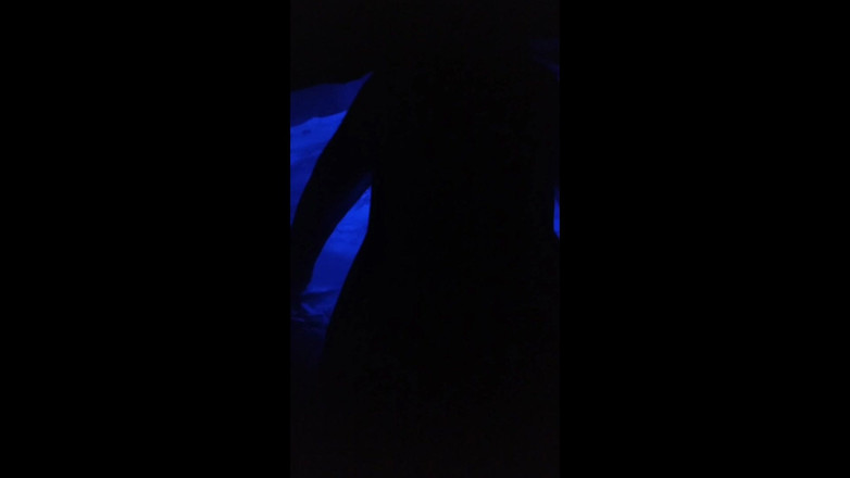 Candi Annie: Candi Annie rucha się i połyka w wannie z hydromasażem