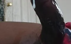Ağzını aç kaltak ve babanın suyunun dölünü tadıyor
