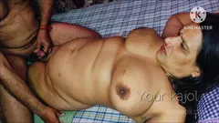 मेरे पति के दोस्त चांदनी में मेरे साथ प्यार करते हैं