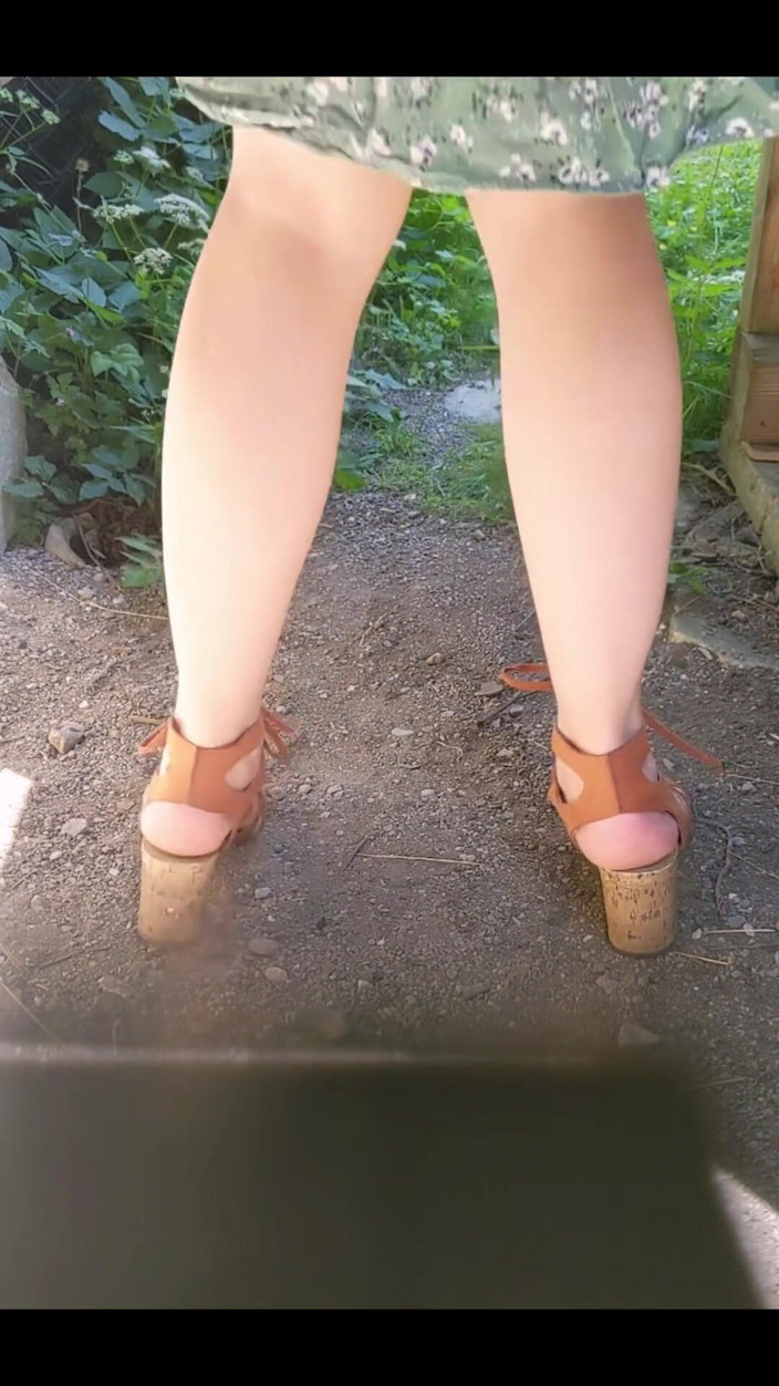 Lilux69: Finally Summer! Some New Outdoor Pee Is Coming